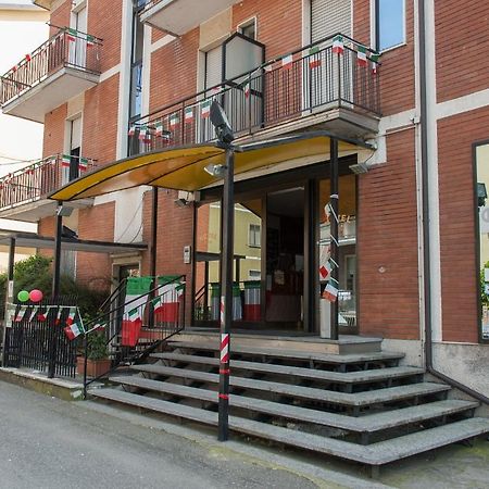 Vip Hotel Piacenza Kültér fotó