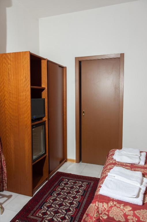 Vip Hotel Piacenza Kültér fotó