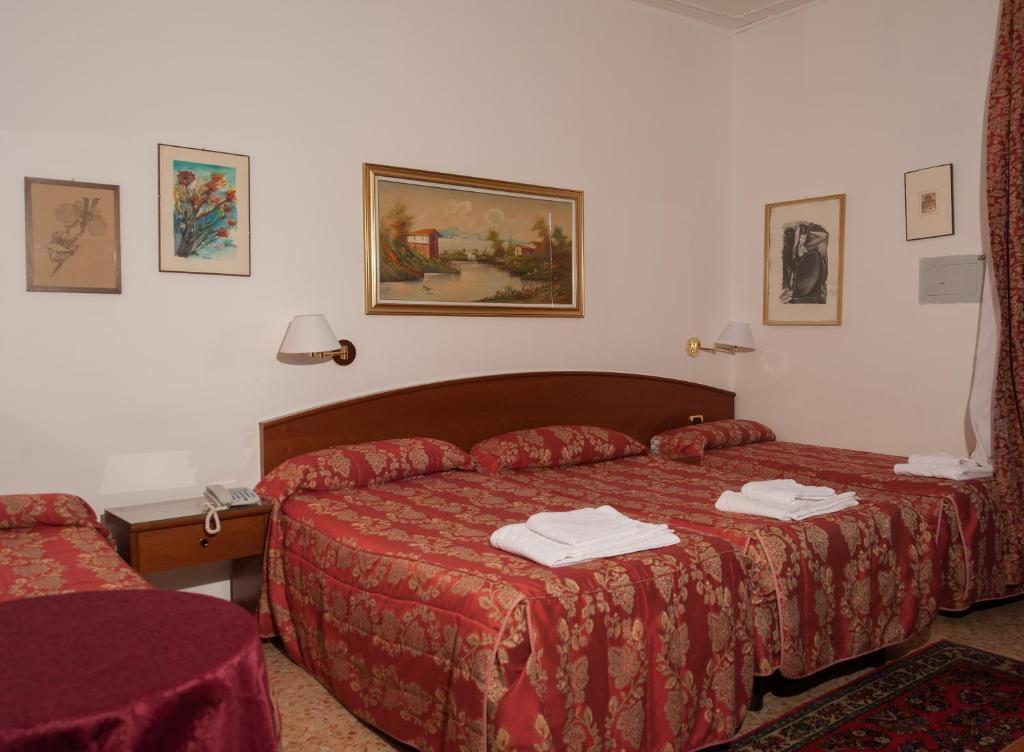 Vip Hotel Piacenza Szoba fotó