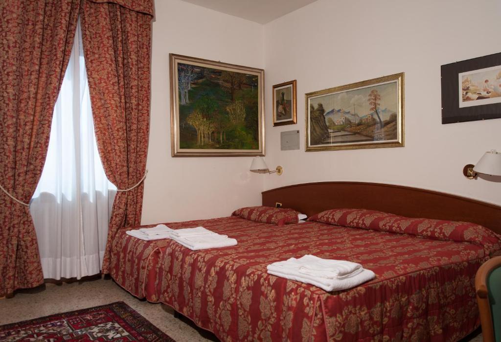 Vip Hotel Piacenza Szoba fotó